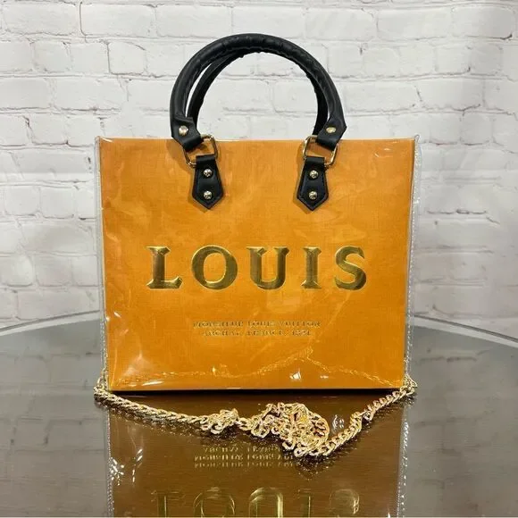 LOUIS VUITTON gift bag holiday 2020 edition wrapped in PVC to a useful crossbody - Picture 1 of 9